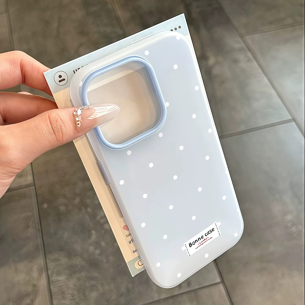 Cover a pois alla francese INS - Samsung Galaxy A55 recensione e prezzo